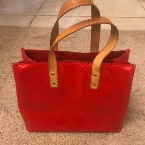 Authentic Louis Vuitton Vernis handbag